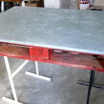 Read more about the article Create a waxed concrete coffee table