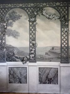 grisaille, toile peinte, paysage et treillis