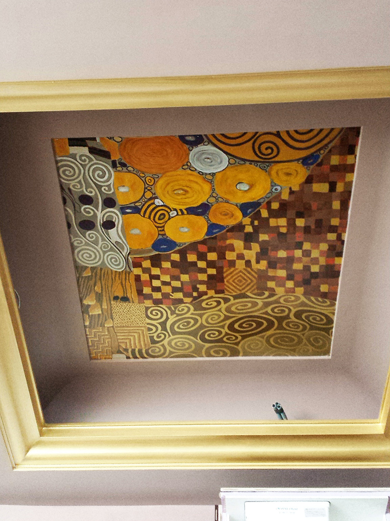 Plafond peint et dorure d'après Klimt