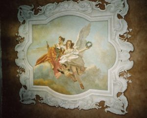 Toile peinte pour plafond, cadre en trompe l'oeil, d'après Tiepolo