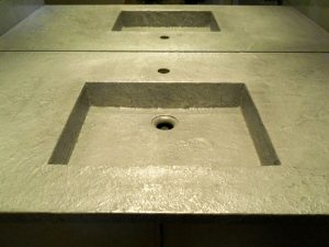 Plan vasque et lavabo en métallisation à froid