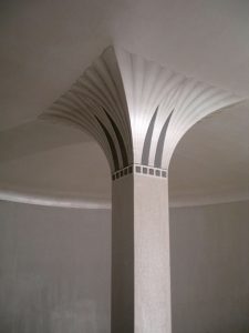 Colonne peinture Art Déco