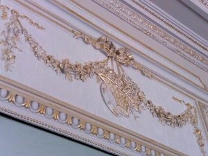 Patine brossée cordée et rehauts de dorure nacrée