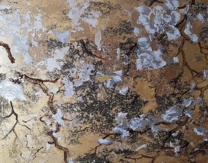 Patine fleurs et bois sur fond doré